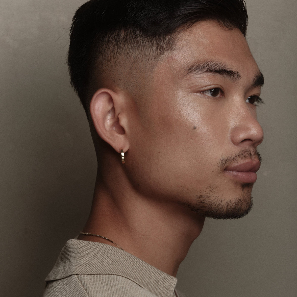 Anneaux unisexes en argent plaqué or par la créatrice de bijoux Aurore Havenne