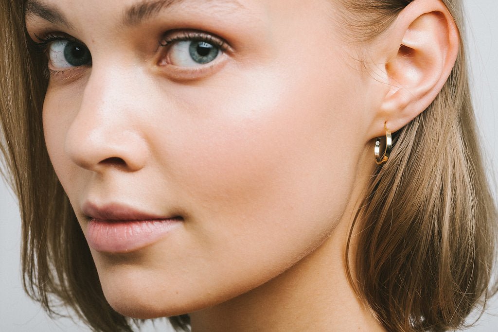 boucles d'oreilles avec diamants de culture et or fairmined, bijou éthique